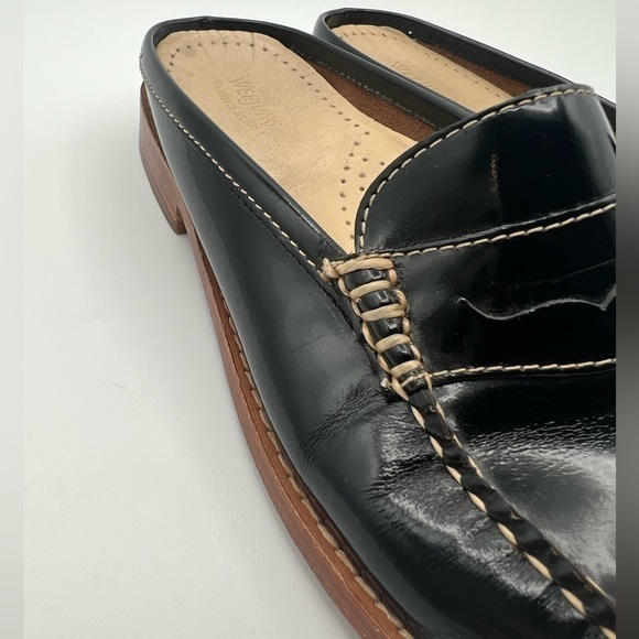 Wee Juns leather slide ons-‎ 7 1/2 - Picture 2 of 10